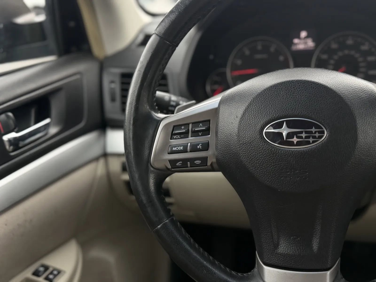 Used 2014 Subaru Legacy 2.5i Premium AWD/4WD image 19