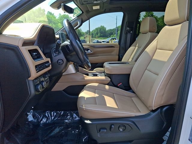 Used 2021 Chevrolet Suburban Premier w/ Premium Package AWD/4WD image 15