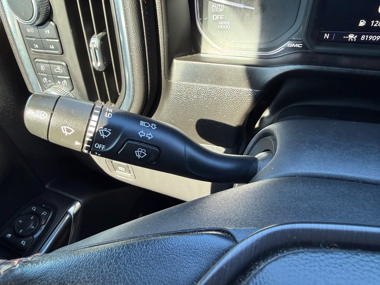 Used 2021 GMC Sierra 1500 AT4 w/ AT4 Value Package image 28