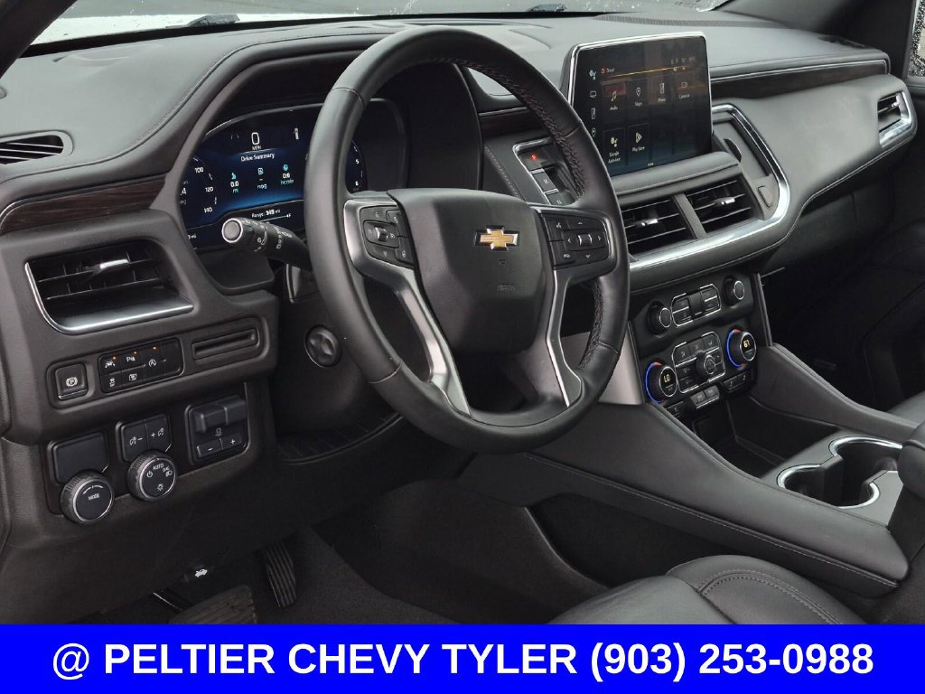 Used 2024 Chevrolet Suburban LT w/ Luxury Package RWD image 34