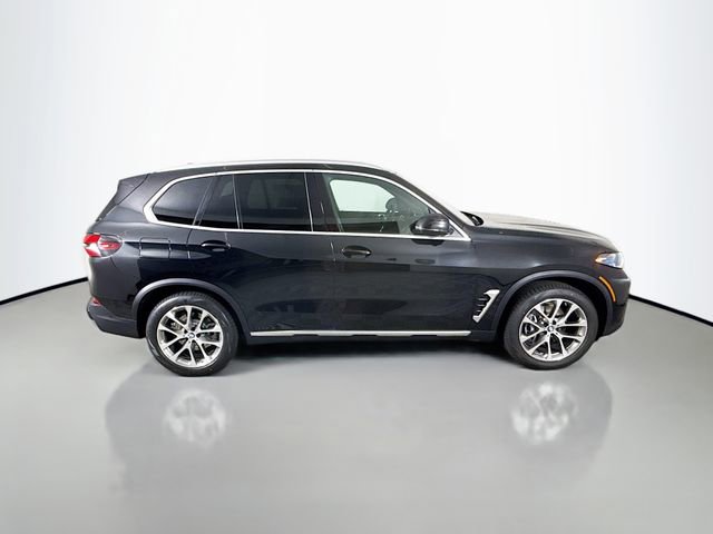 Used 2026 BMW X5 xDrive40i w/ Climate Comfort Package image 8