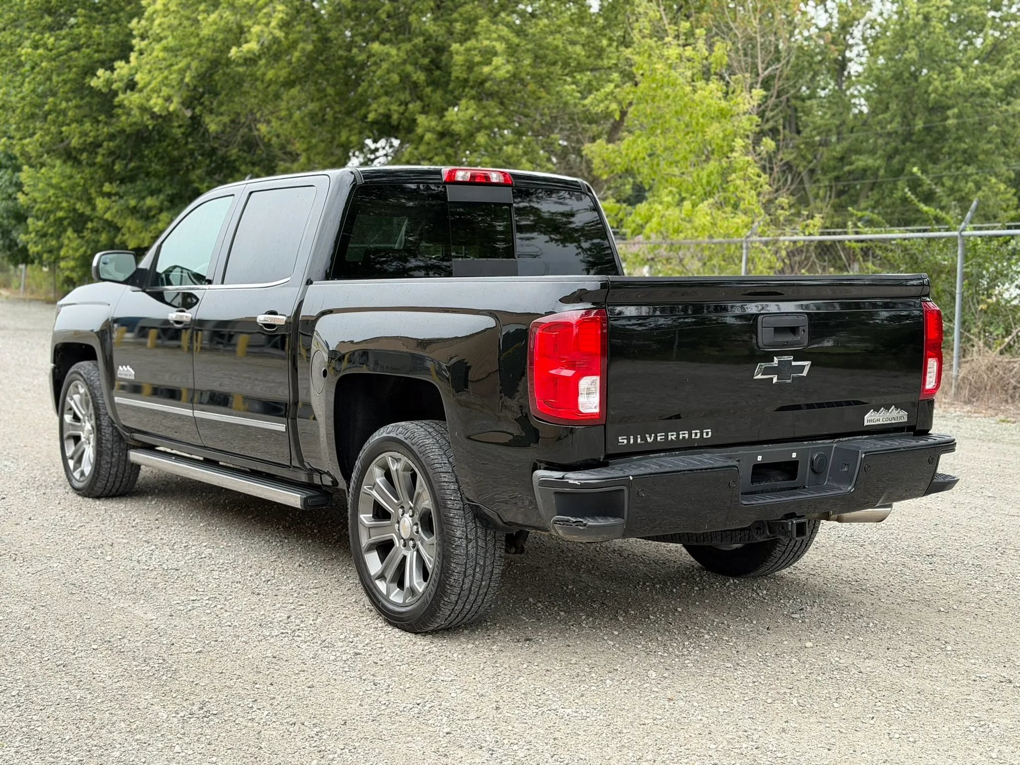 Used 2018 Chevrolet Silverado 1500 High Country AWD/4WD image 7
