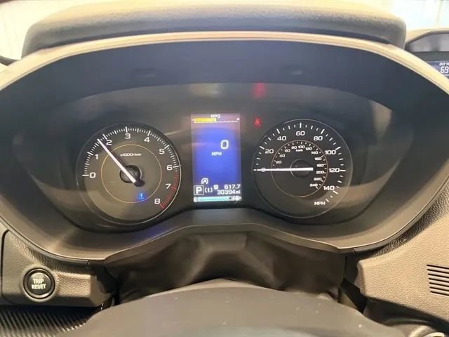 Used 2021 Subaru Crosstrek 2.0i Premium w/ Moonroof Package AWD/4WD image 32