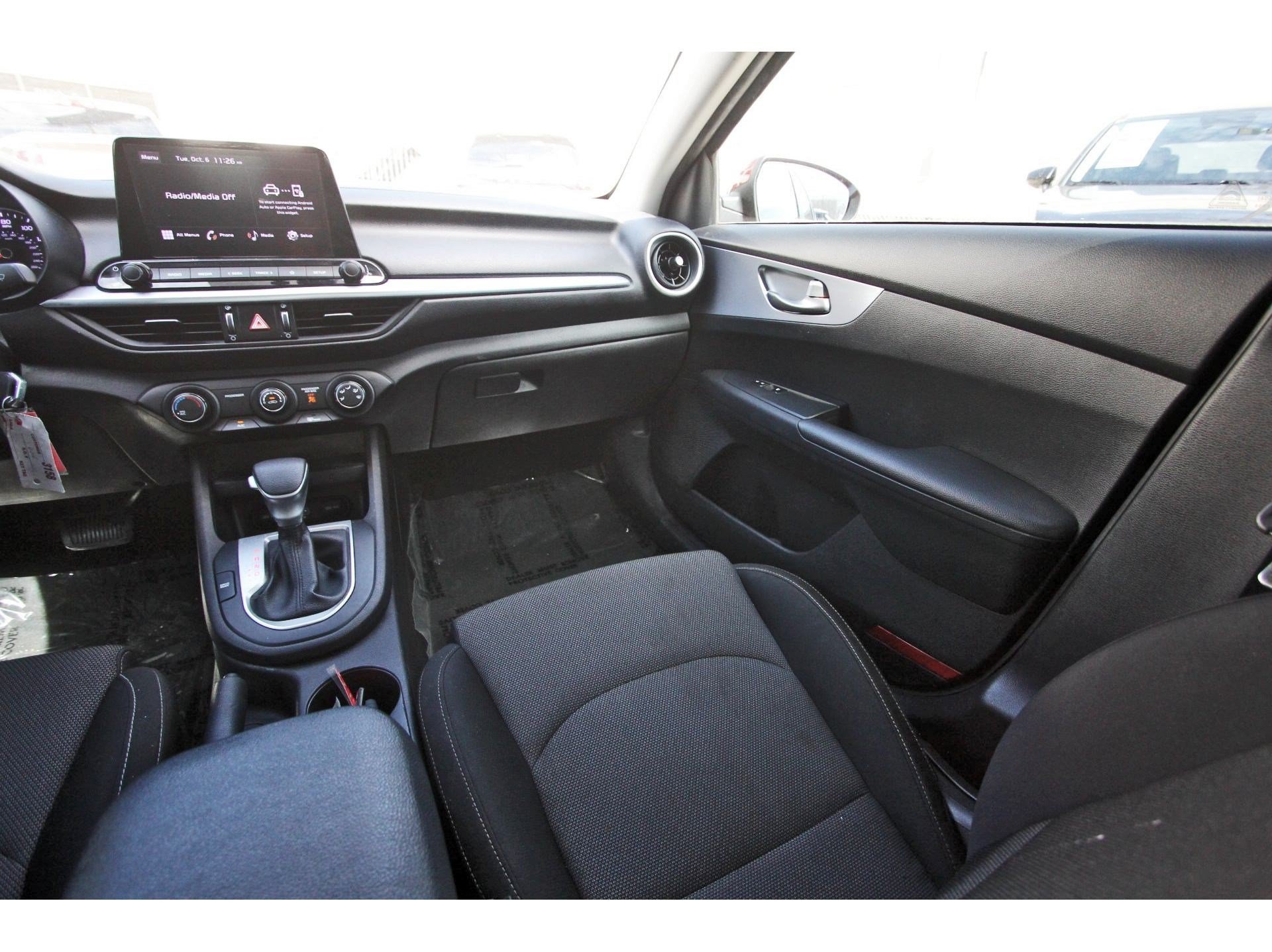 Used 2022 Kia Forte LXS FWD image 12
