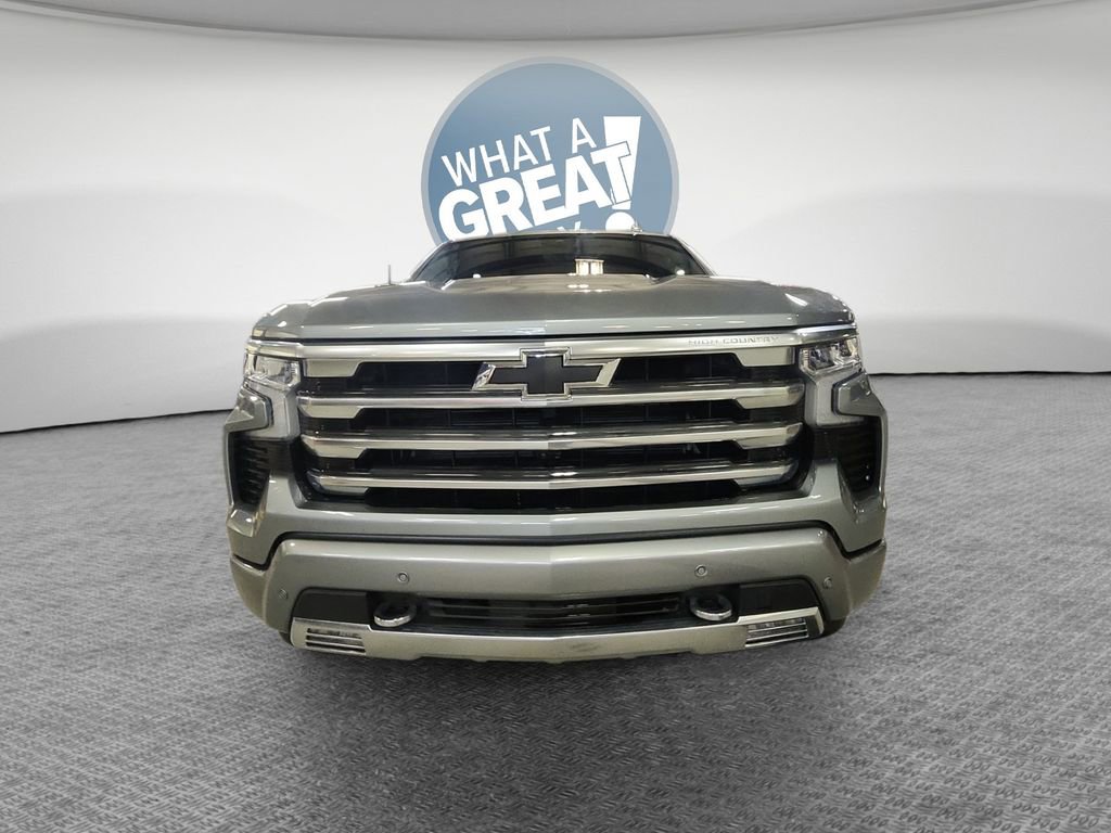 Certified 2025 Chevrolet Silverado 1500 High Country AWD/4WD image 10