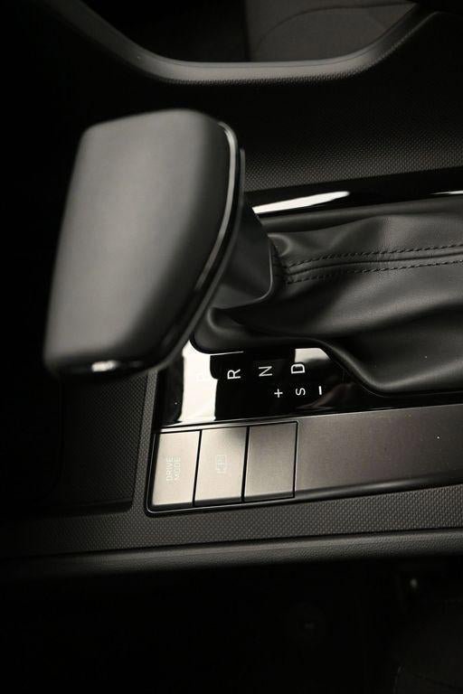 New 2026 Hyundai Elantra Sport image 17