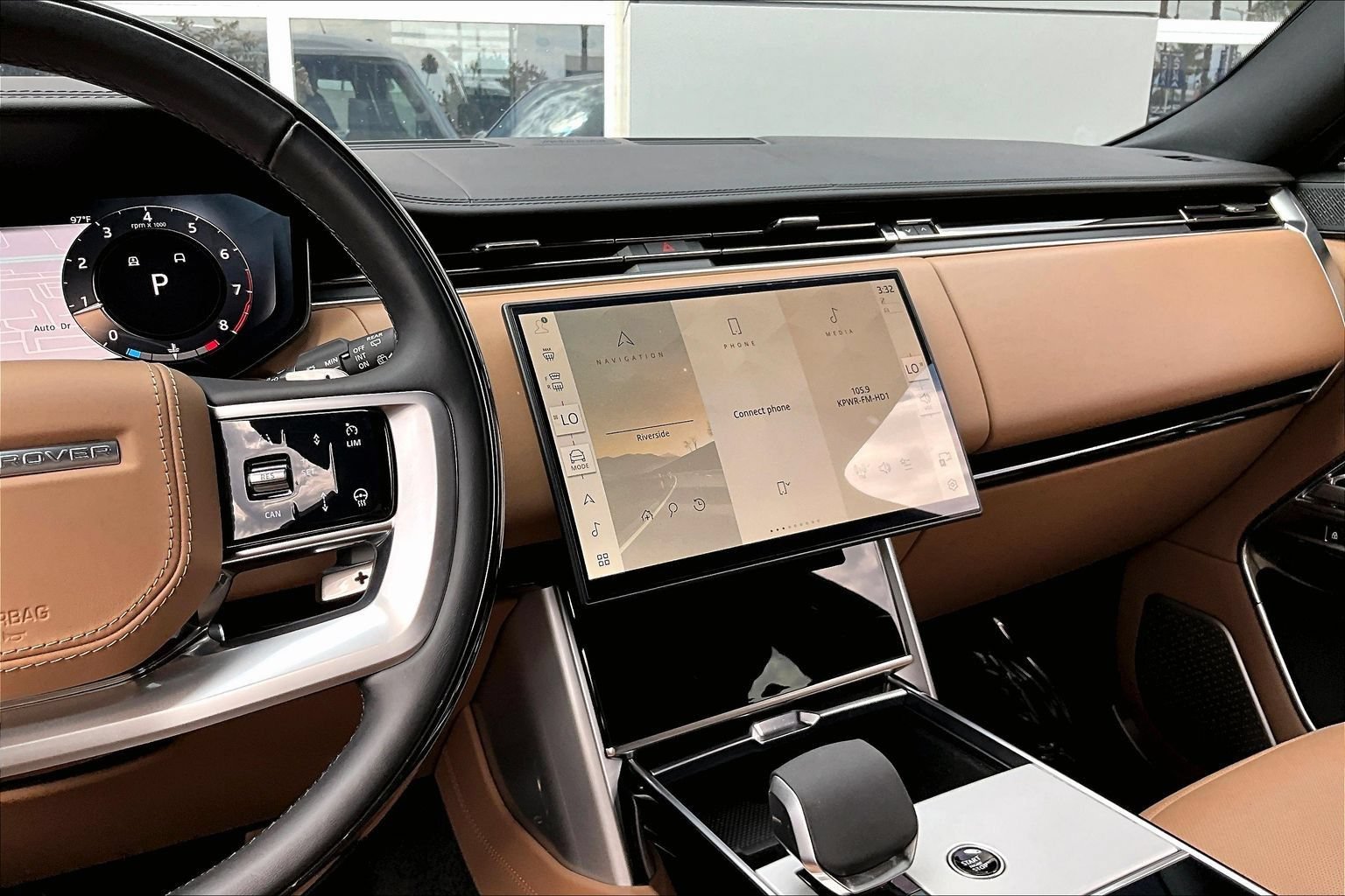 Certified 2025 Land Rover Range Rover Autobiography AWD/4WD image 6