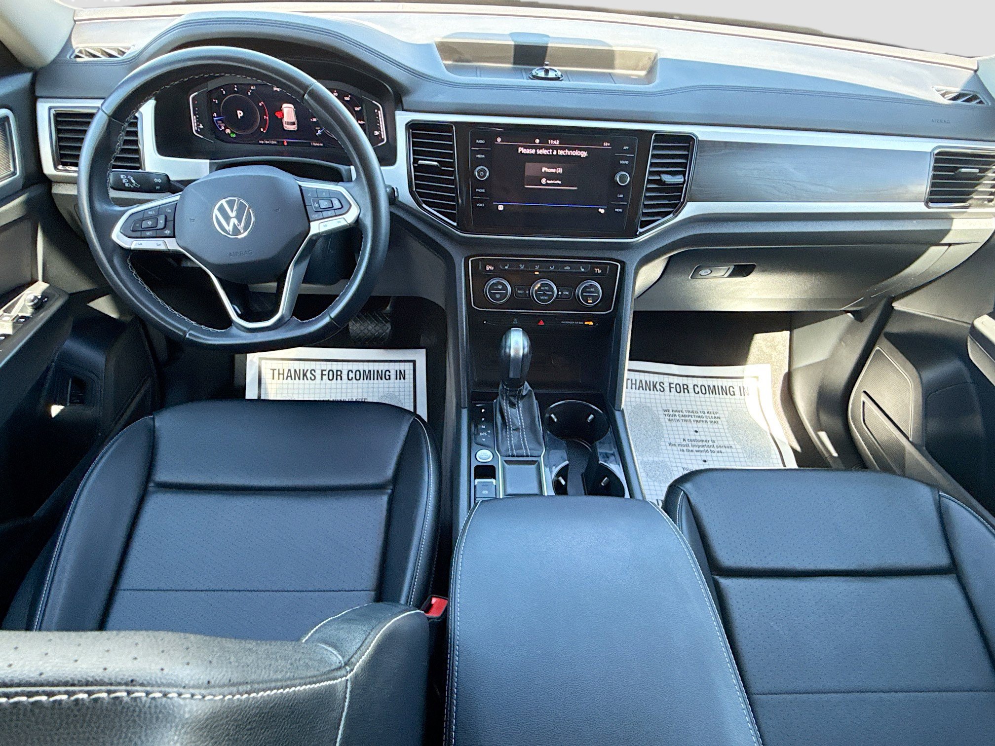 Used 2023 Volkswagen Atlas SE w/ Black Wheel Package image 15