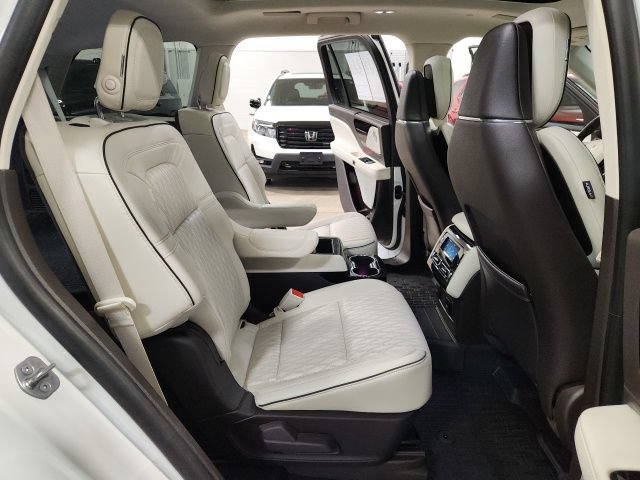 Used 2020 Lincoln Aviator Black Label w/ Dynamic Handling Package AWD/4WD image 35