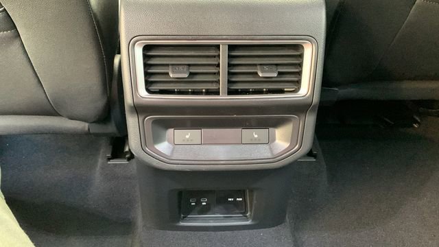 New 2025 Volkswagen Atlas Cross Sport SEL Premium R-Line image 18