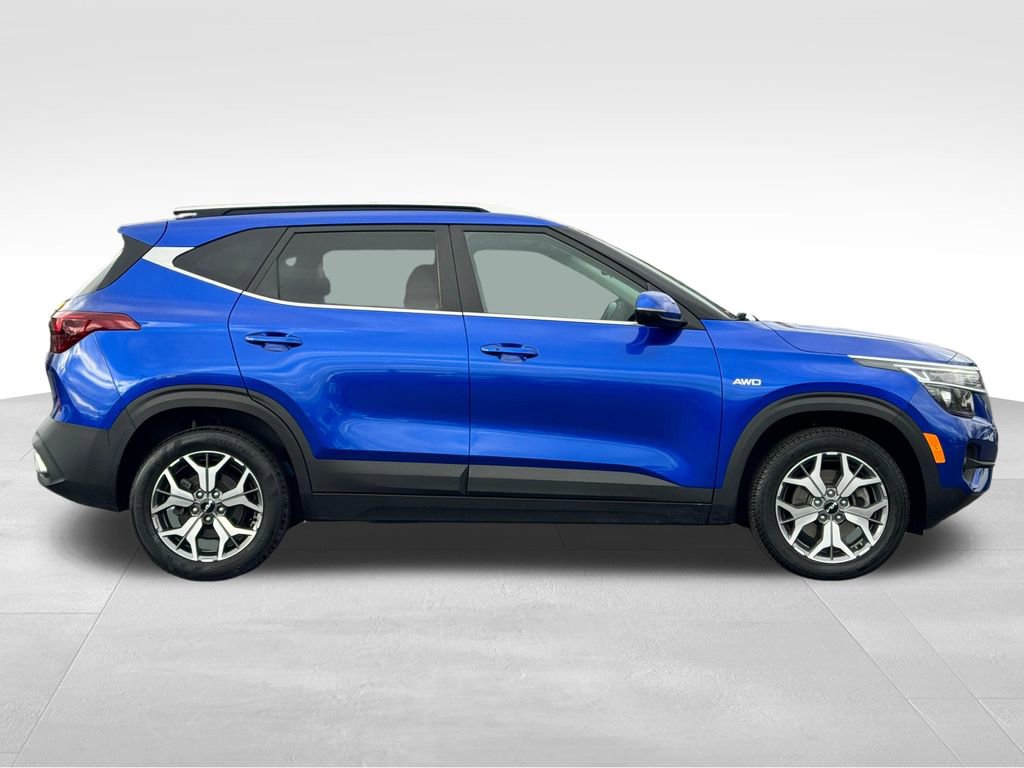Used 2023 Kia Seltos EX AWD/4WD image 8