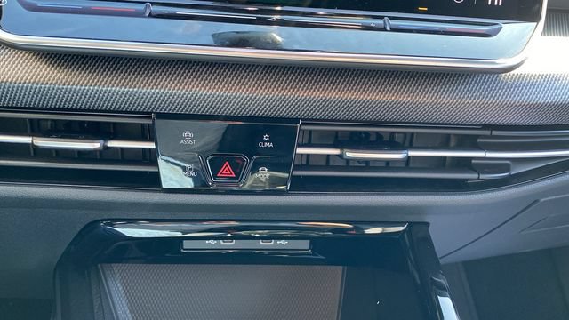 New 2026 Volkswagen Golf w/ Euro Style Package AWD/4WD image 16