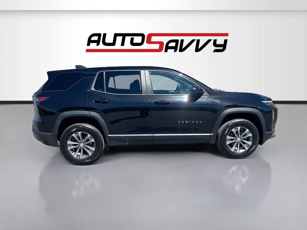 Used 2026 Chevrolet Equinox LT FWD image 8