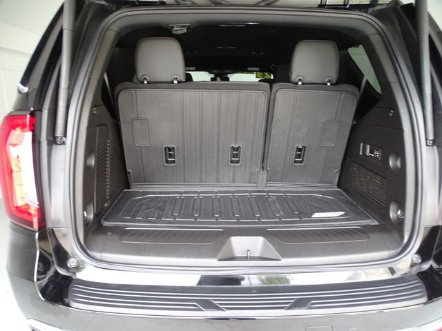 Certified 2023 GMC Yukon SLT w/ SLT Luxury Package AWD/4WD image 22