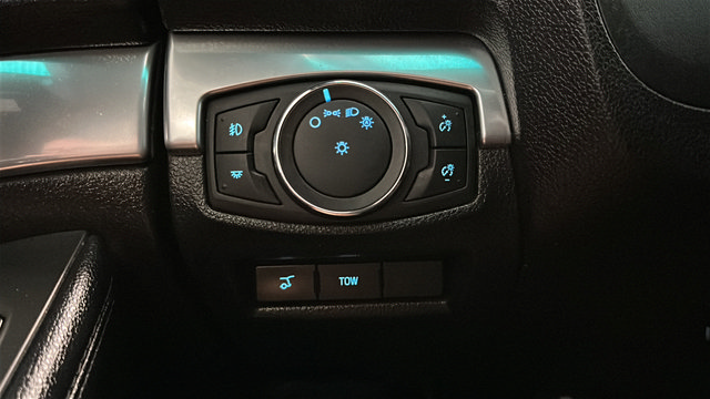 Used 2017 Ford Explorer Sport w/ Equipment Group 401A AWD/4WD image 32