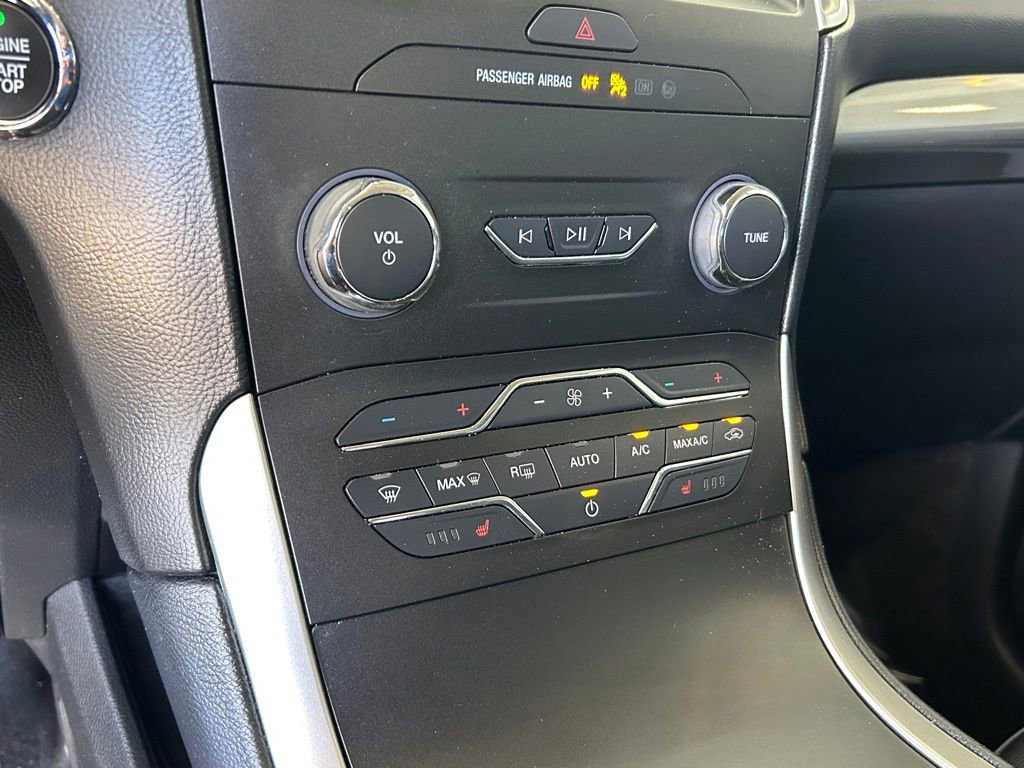 Used 2019 Ford Edge SEL w/ Equipment Group 201A FWD image 35