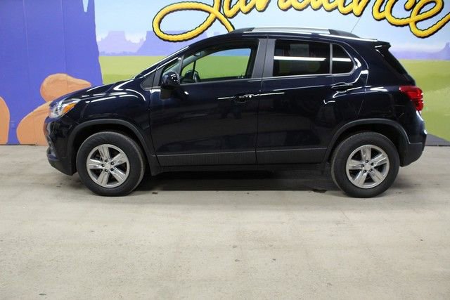 Used 2022 Chevrolet Trax LT w/ LT Convenience Package AWD/4WD image 8