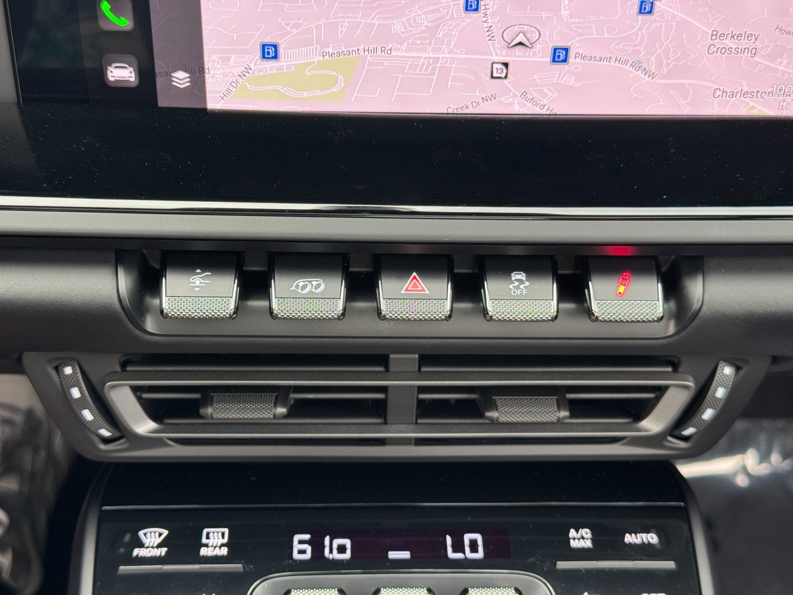 Used 2024 Porsche 911 Carrera T image 32