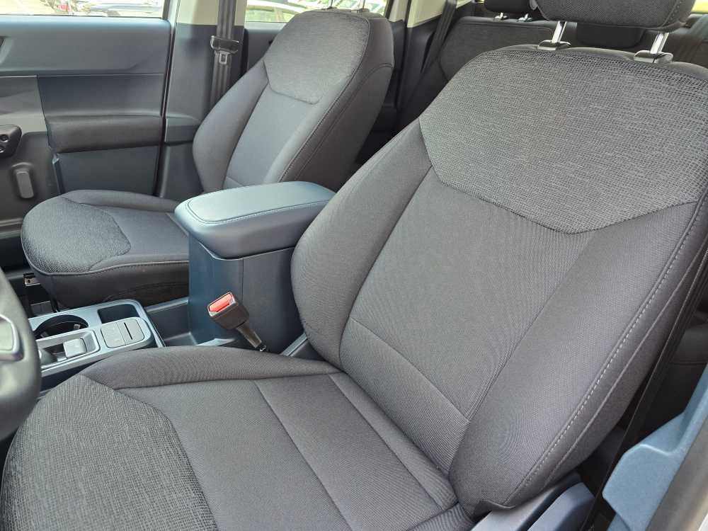 Used 2025 Ford Maverick XL w/ Equipment Group 102A image 21