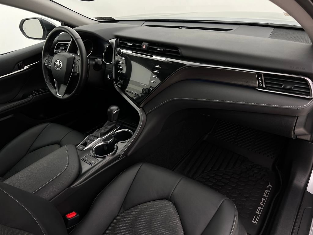 Used 2019 Toyota Camry XSE image 13