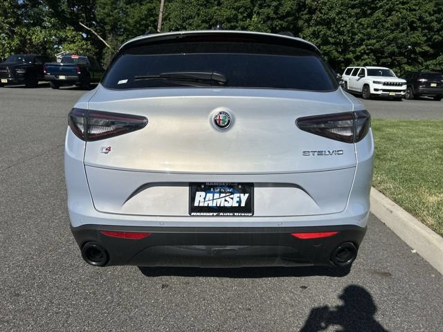 New 2026 Alfa Romeo Stelvio Sprint w/ Convenience Package AWD/4WD image 7