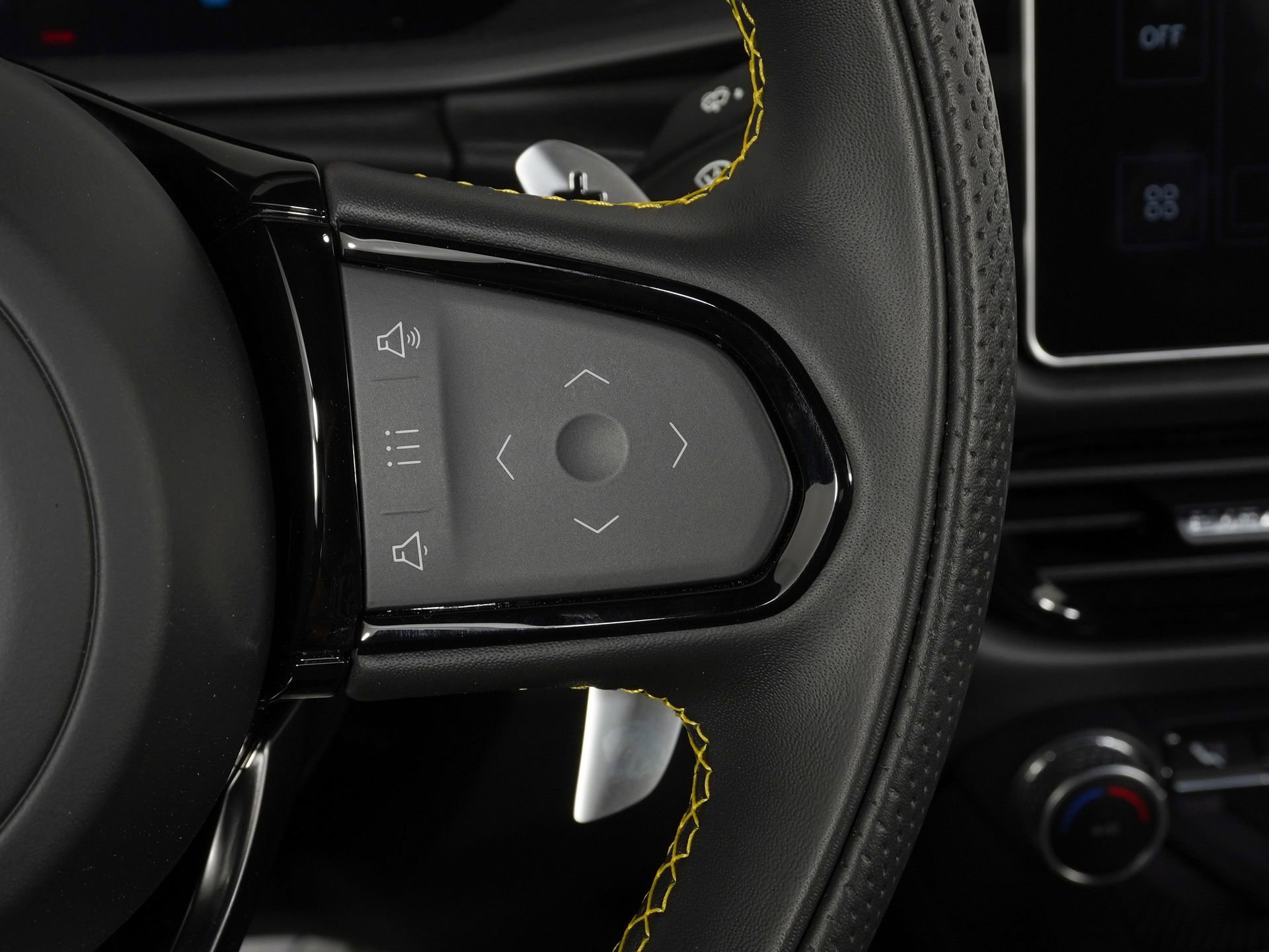 Used 2024 Lotus Emira First Edition image 17