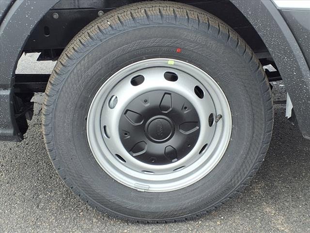 New 2025 Ford Transit 250 148 Medium Roof image 18