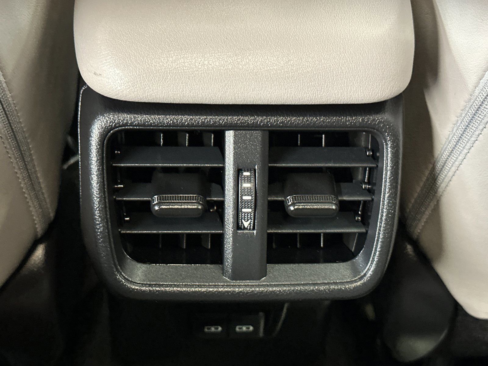 Used 2023 Lexus UX 250h F Sport w/ Accessory Package (Z2) image 14