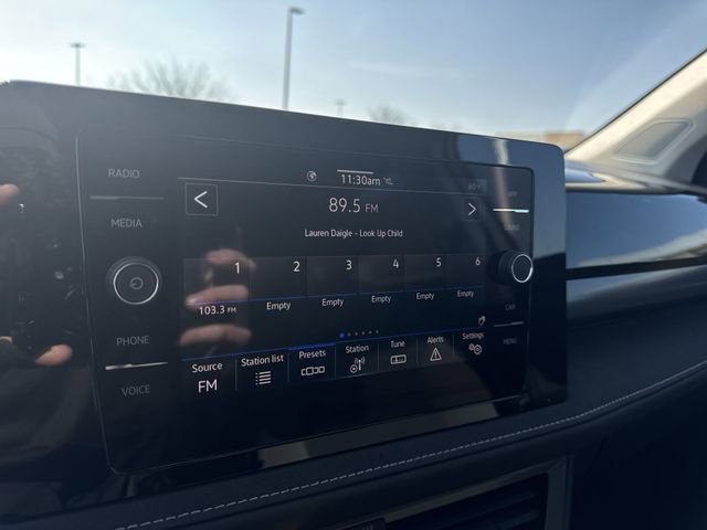 New 2026 Volkswagen Taos SE FWD image 13