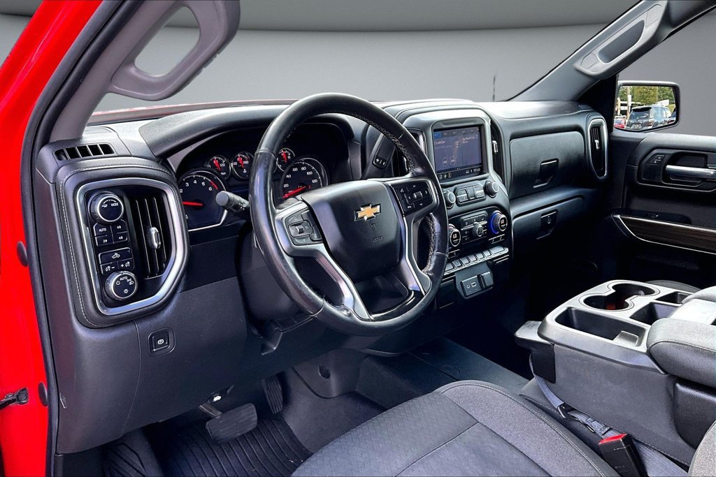 Used 2021 Chevrolet Silverado 1500 LT AWD/4WD image 18