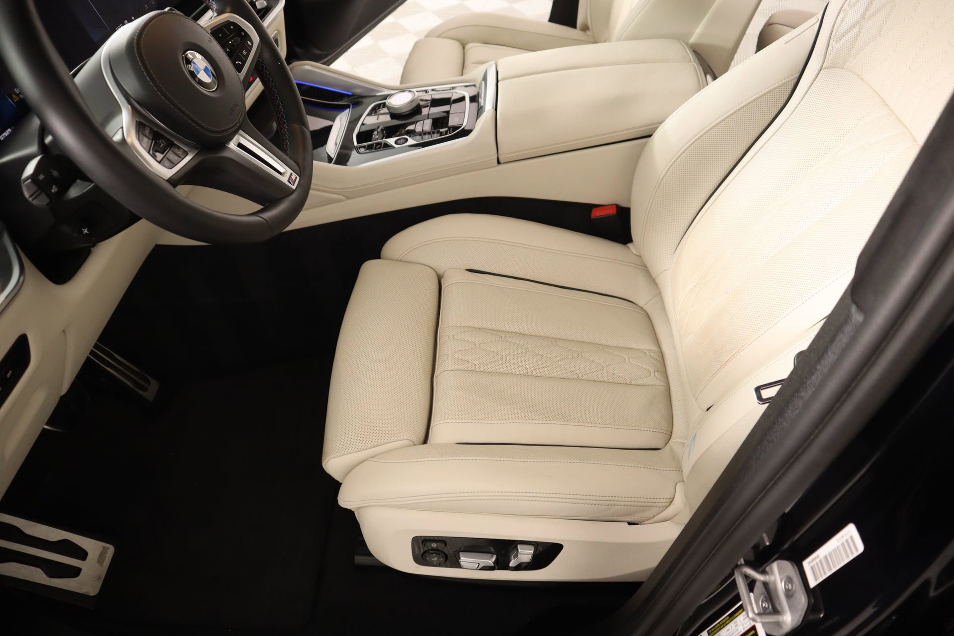 Used 2026 BMW X6 M60i image 12