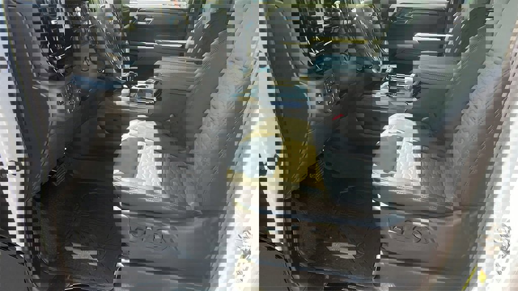 New 2025 Chevrolet Silverado 1500 ZR2 w/ Technology Package image 13