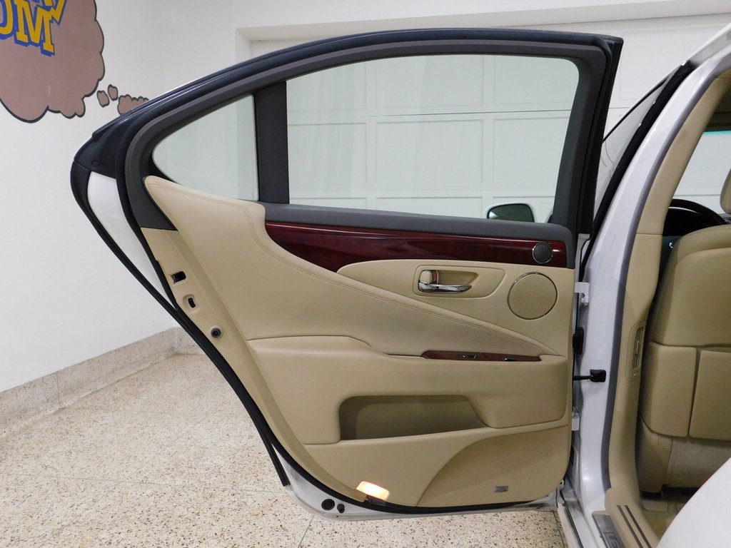 Used 2008 Lexus LS 460 image 62