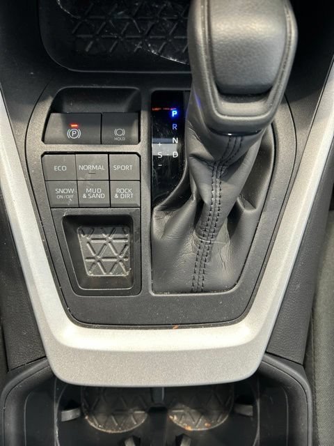 Used 2025 Toyota RAV4 XLE w/ Convenience Package AWD/4WD image 13