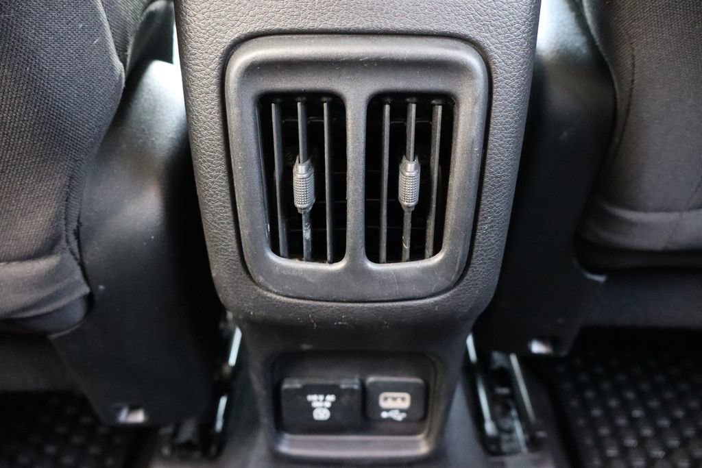 Used 2019 Jeep Compass Sport image 30
