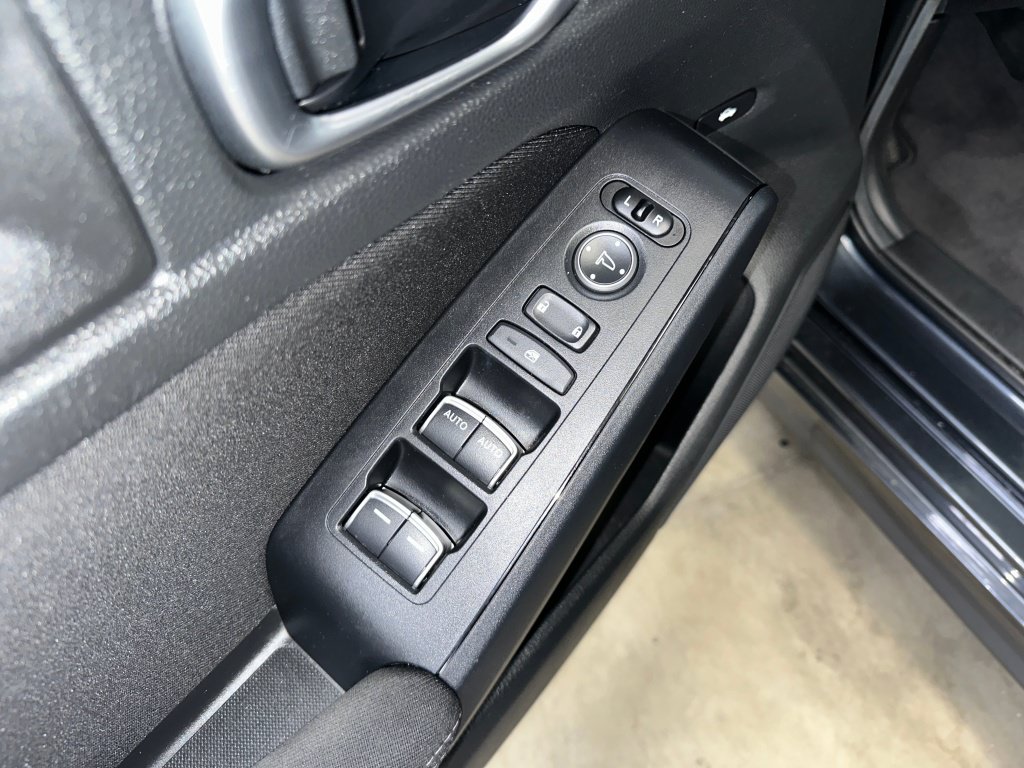 Used 2023 Honda Civic LX image 7