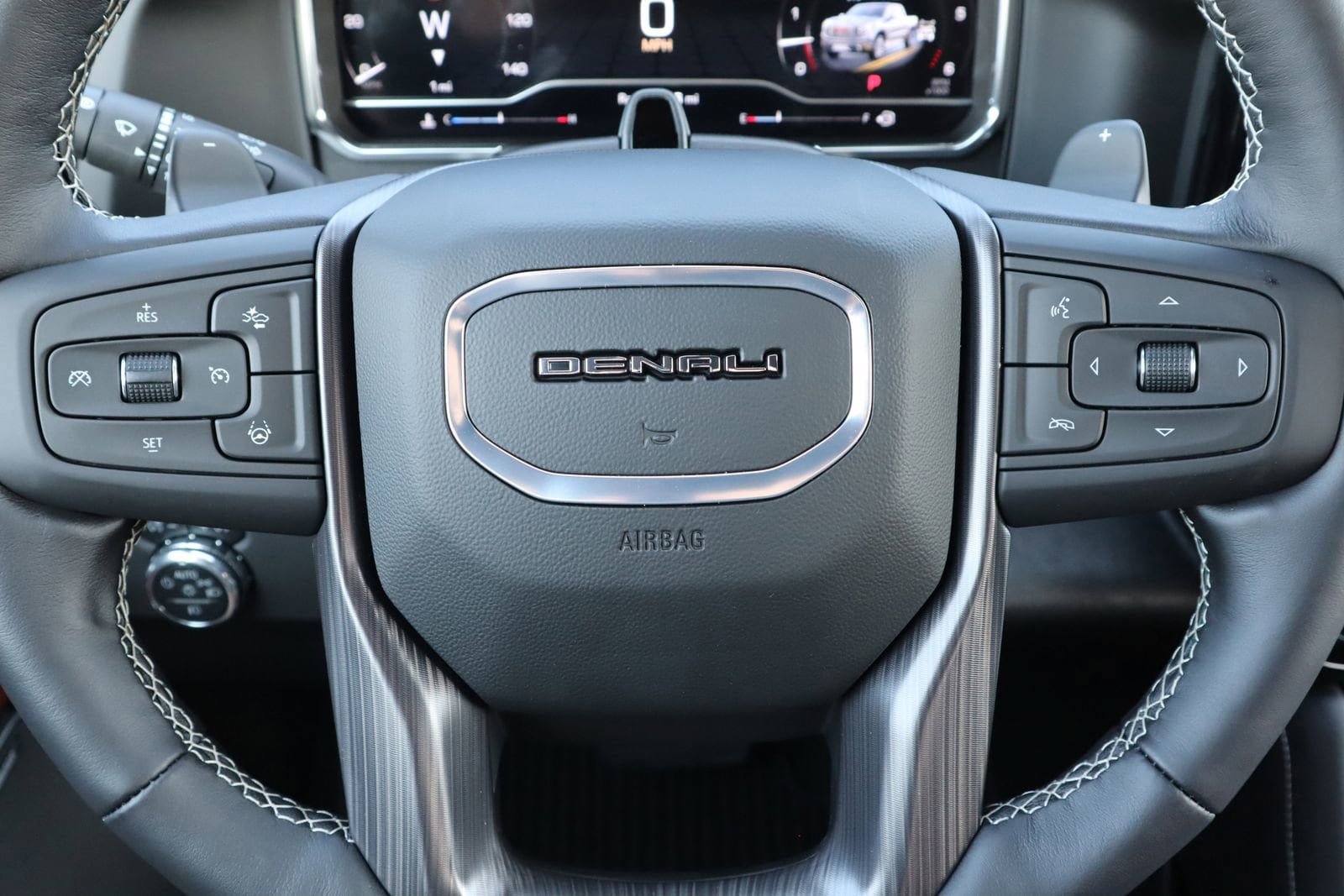 New 2025 GMC Sierra 1500 Denali Ultimate AWD/4WD image 13