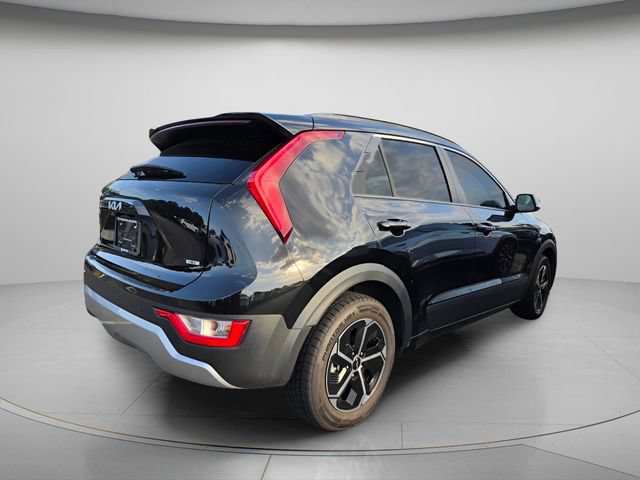 Used 2024 Kia Niro EX FWD image 8