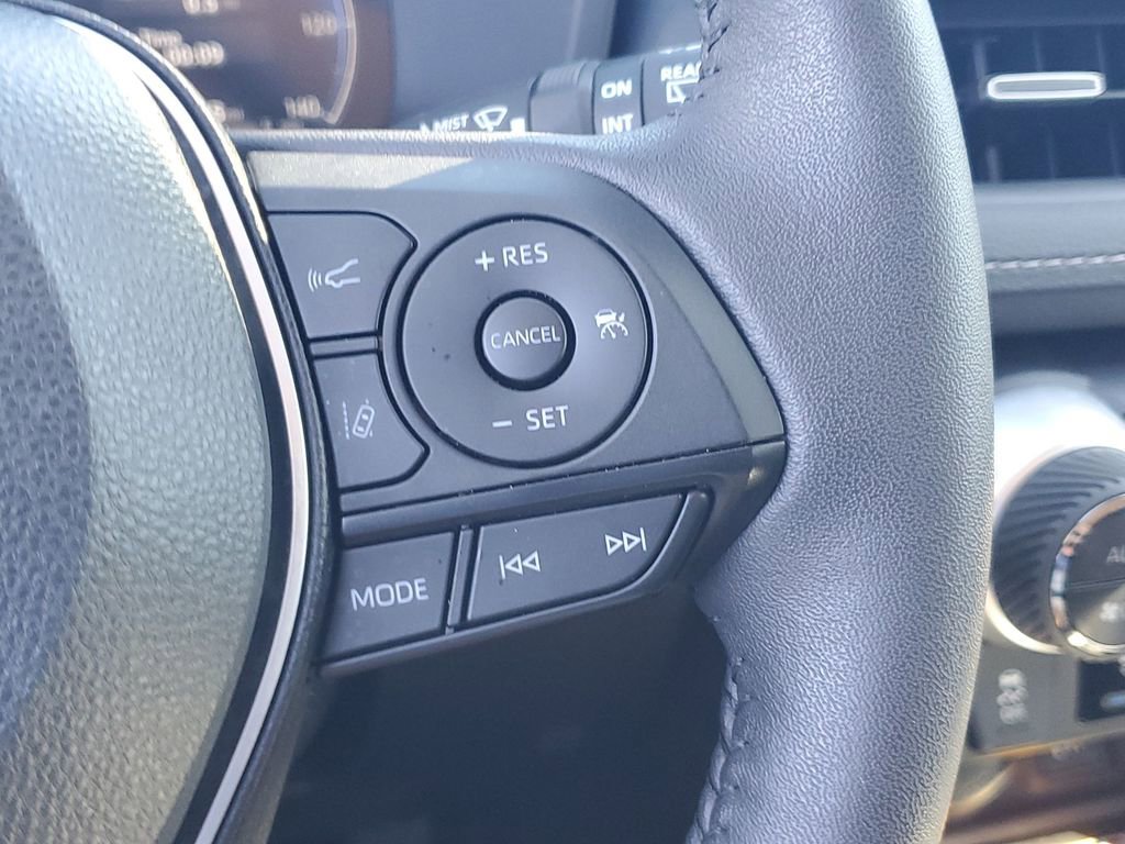 Used 2024 Toyota RAV4 Limited image 36