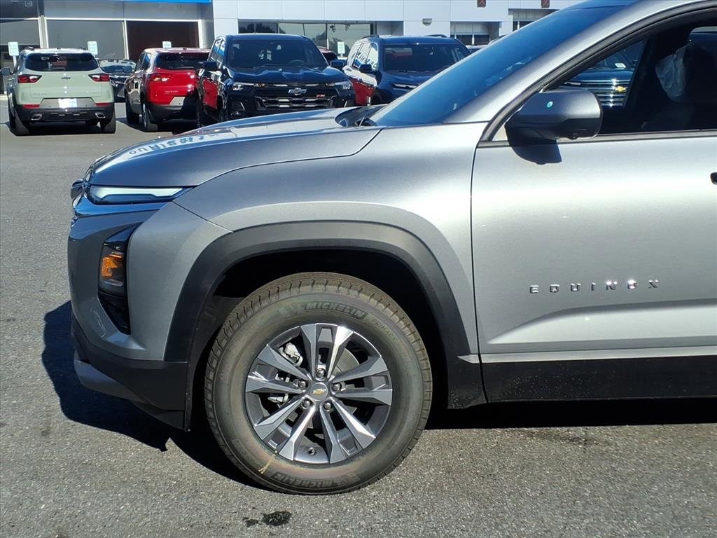 New 2026 Chevrolet Equinox LT w/ Convenience Package II image 7