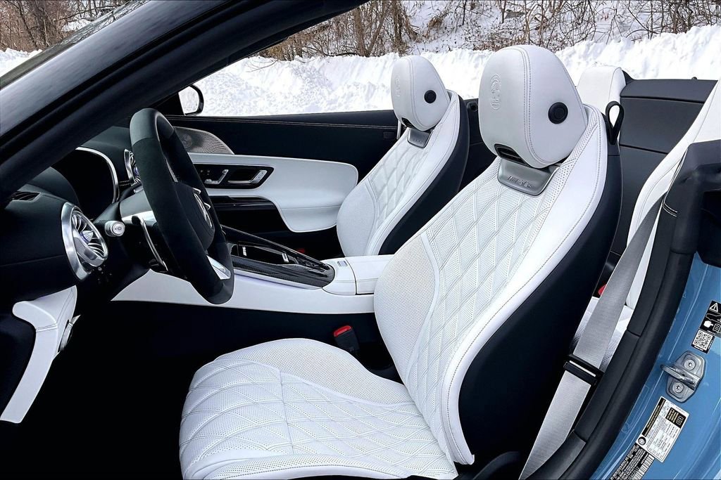 New 2026 Mercedes-Benz SL 63 AMG 4MATIC image 9