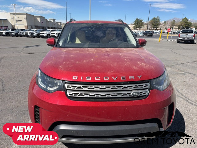 Used 2017 Land Rover Discovery HSE image 2