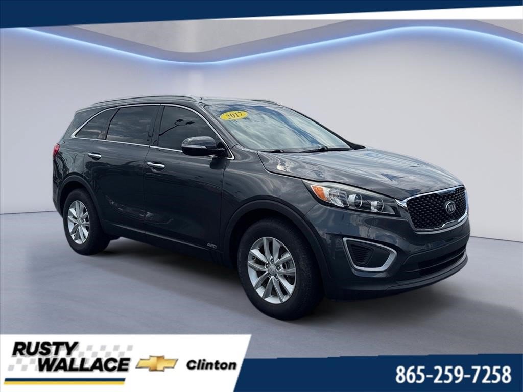 Used 2017 Kia Sorento AWD w/ LX Convenience Package
