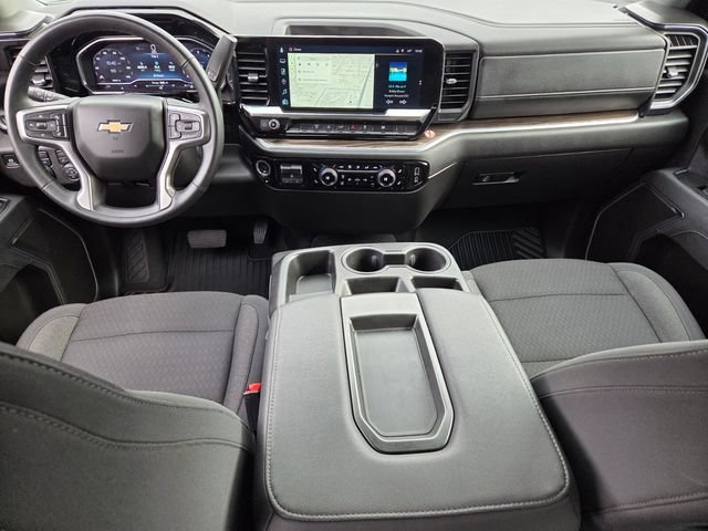 Used 2025 Chevrolet Silverado 2500 LT w/ Convenience Package AWD/4WD image 16
