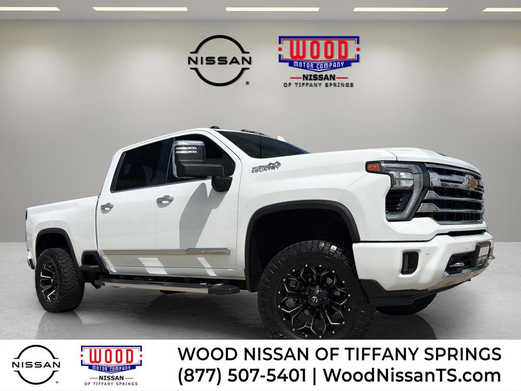 Used 2024 Chevrolet Silverado 3500 High Country w/ High Country Premium Package AWD/4WD image 1