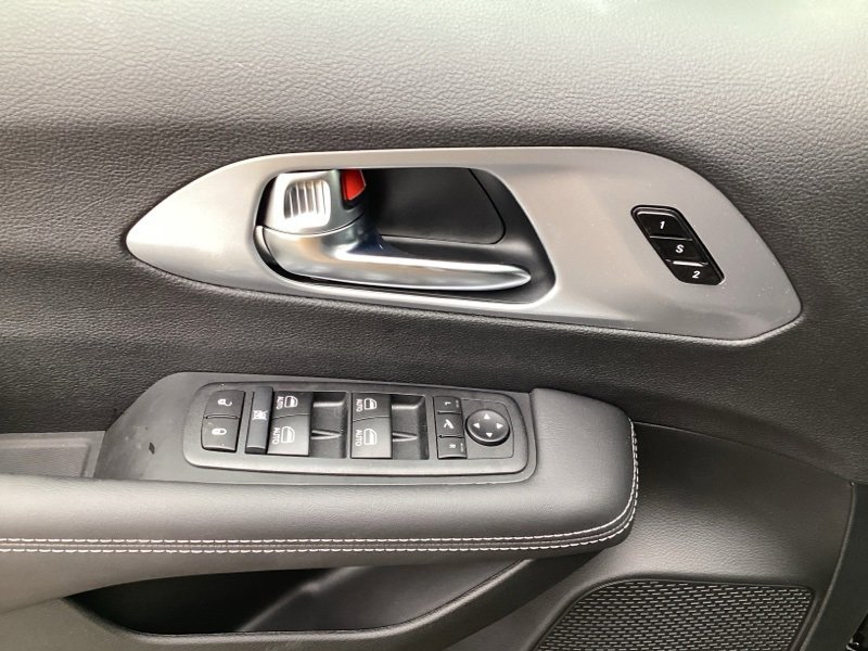 New 2026 Chrysler Pacifica Limited w/ S Appearance Package image 22