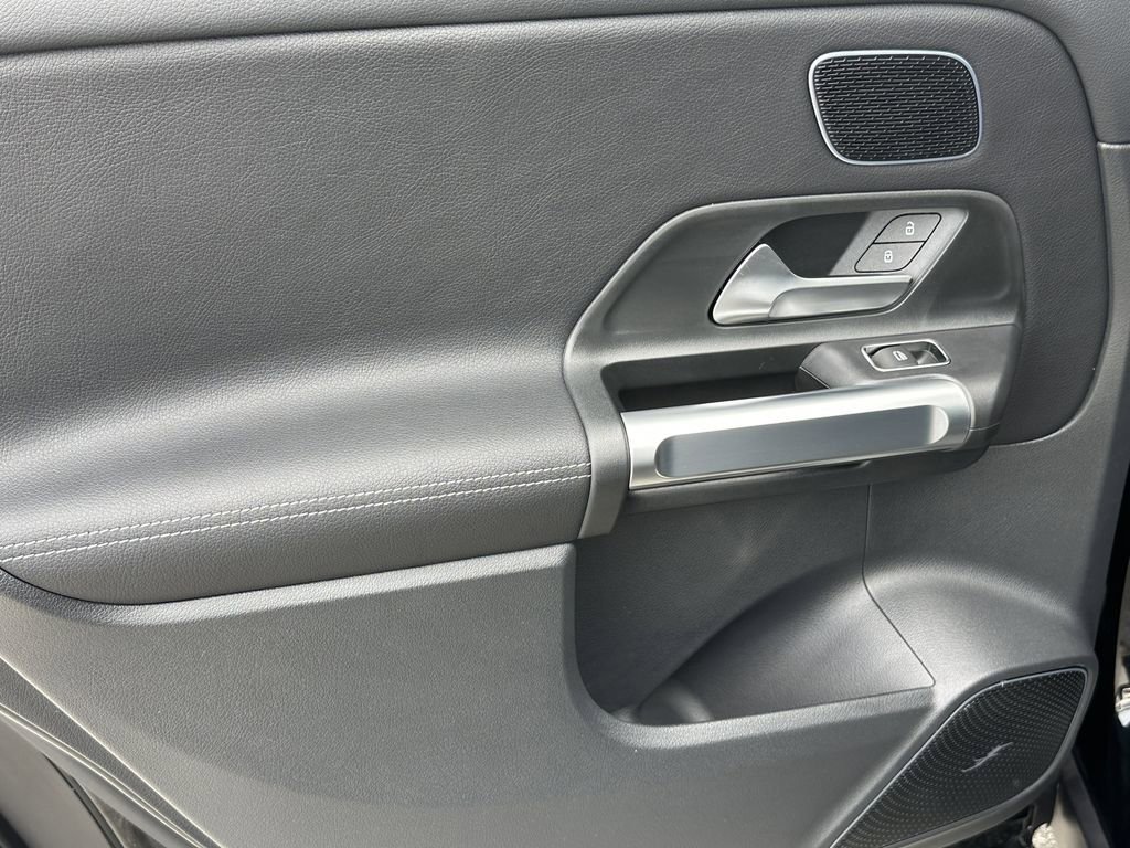 Certified 2025 Mercedes-Benz GLB 250 image 25