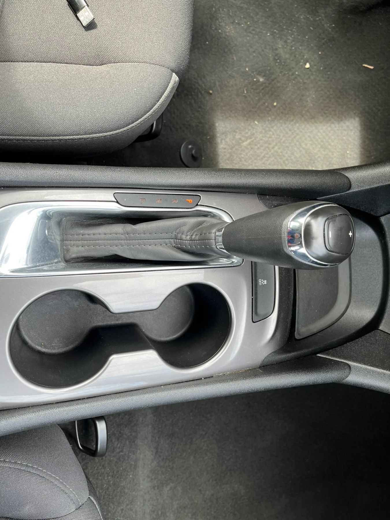 Used 2020 Chevrolet Malibu LS FWD image 38