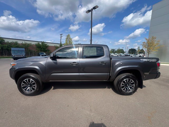 Used 2021 Toyota Tacoma TRD Sport AWD/4WD image 8