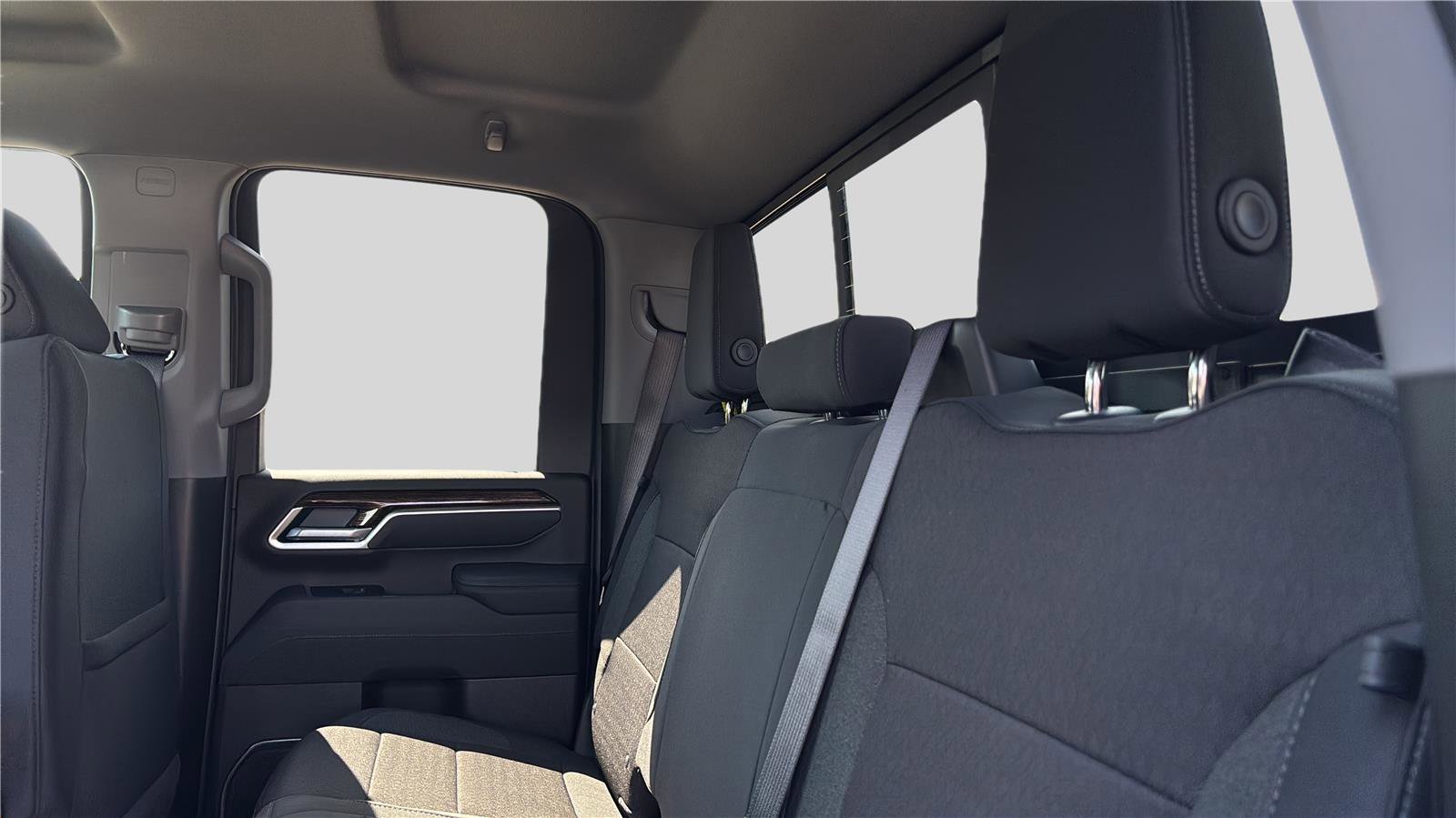 New 2026 GMC Sierra 2500 SLE image 17